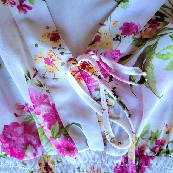 🌷Floral sheer blouse - Picture 6 of 7